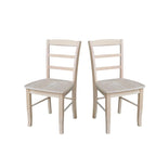 Chaises en bois massif à dossier à barreaux, un ensemble de deux