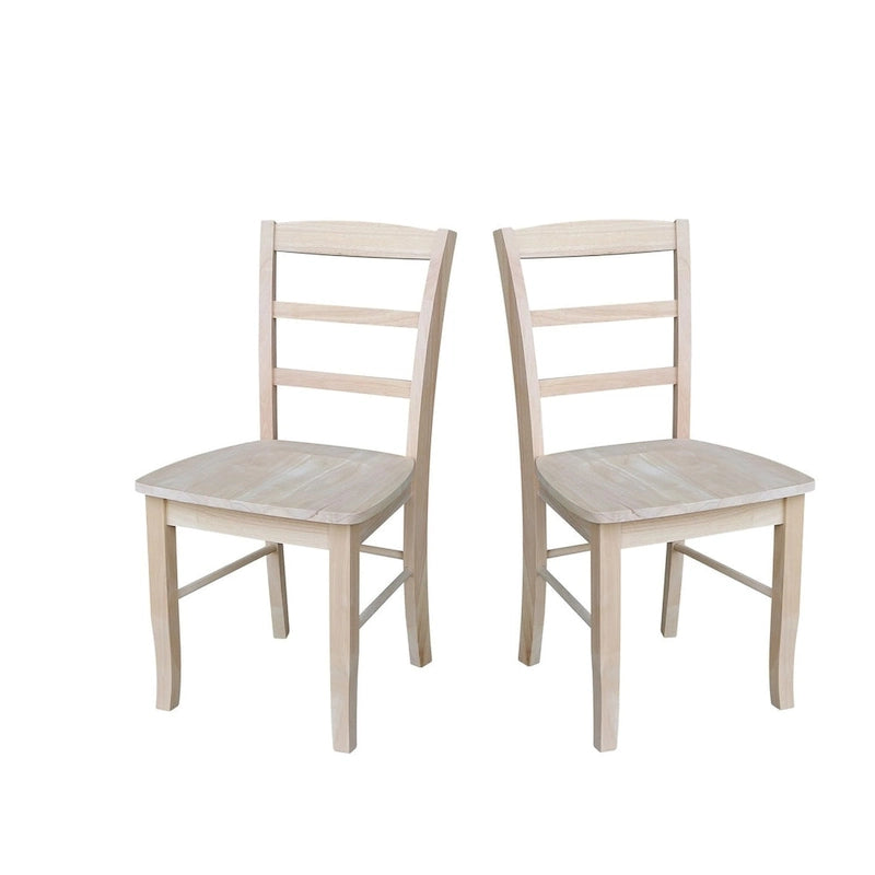 Chaises en bois massif à dossier à barreaux, un ensemble de deux