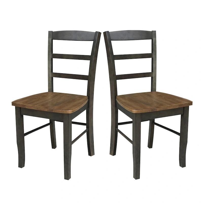 Chaises en bois massif à dossier à barreaux, un ensemble de deux