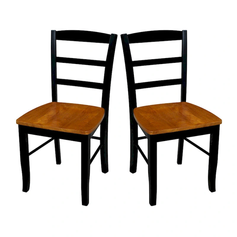 Chaises en bois massif à dossier à barreaux, un ensemble de deux