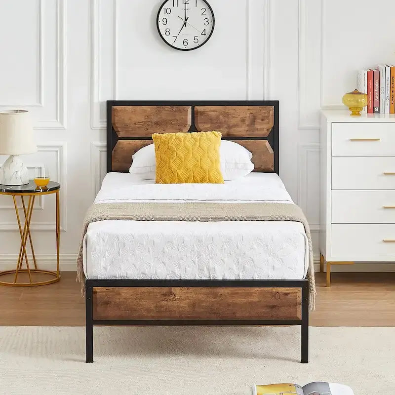 Cadre de lit plateforme double/grand/très grand avec tête de lit en bois, matelas sans ressort requis, facile à assembler.